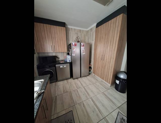 3 BEDROOM HOUSE FOR SALE IN SUNAIR PARK